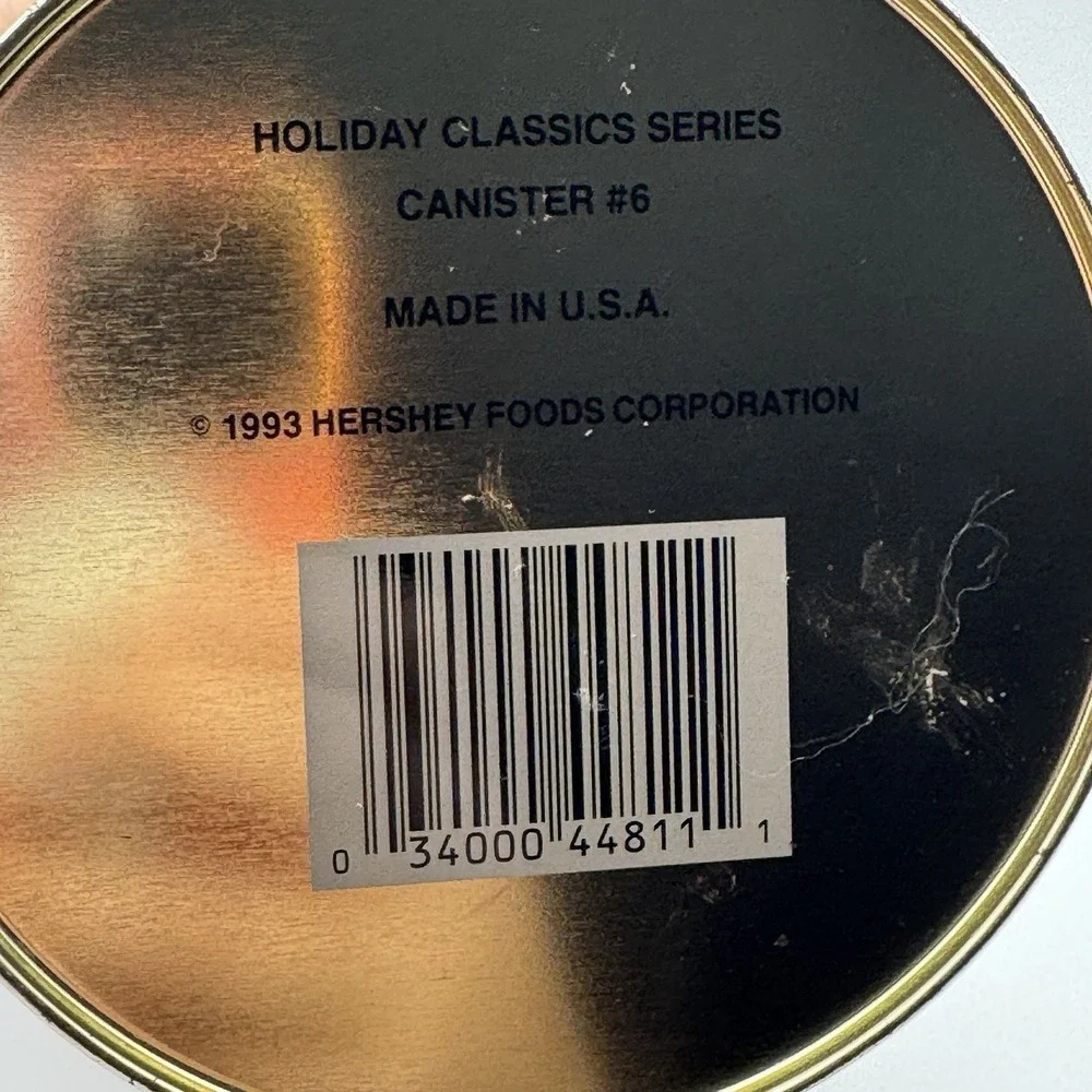 1993 Hershey Reeses Peanut Butter Cup Winter Christmas Santa Metal Tin‎ Vintage